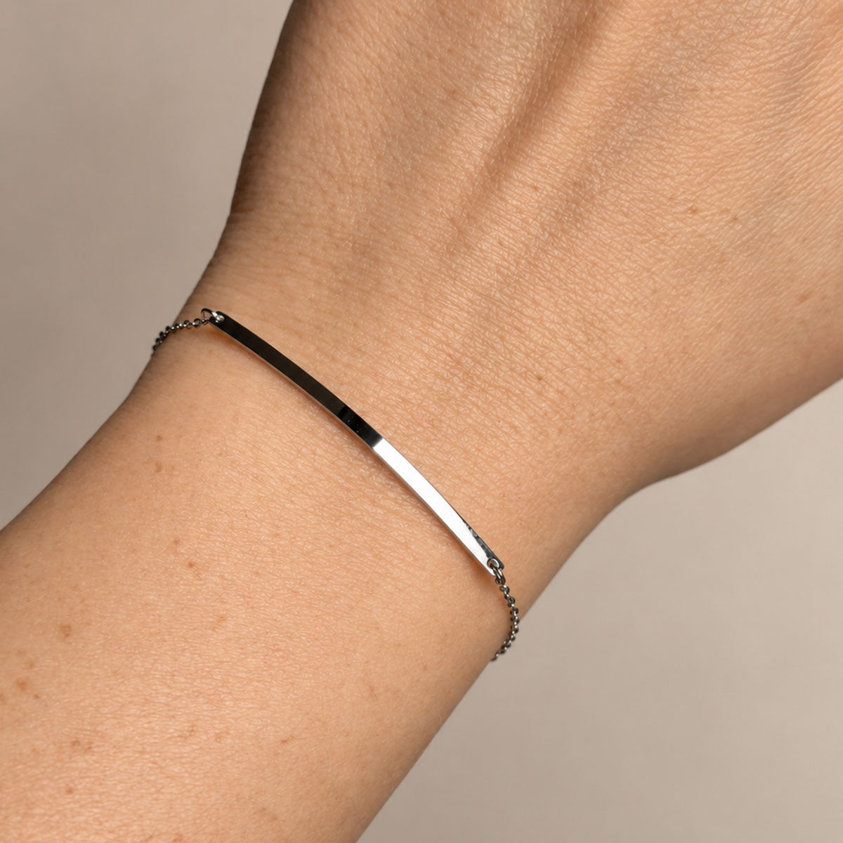 Rosa Curved Bar Bracelet