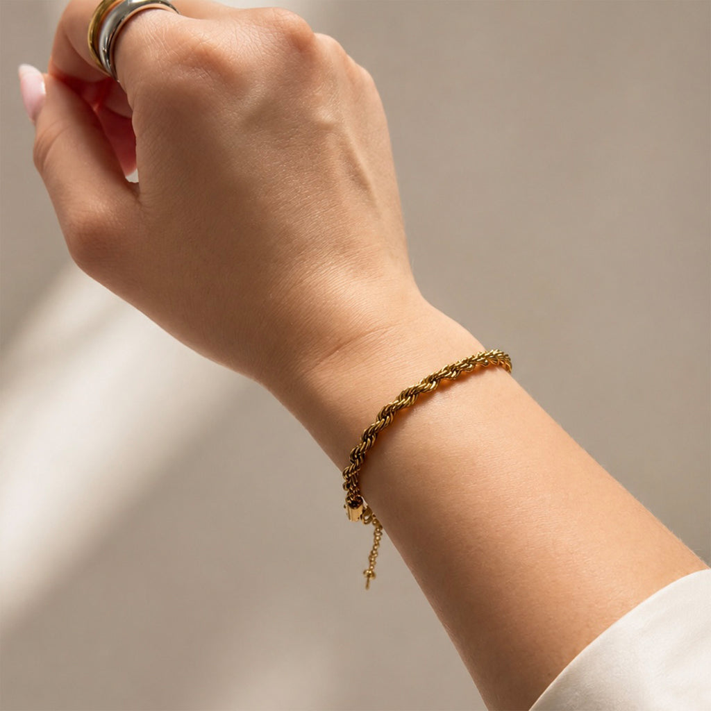 Soraya Twist Bracelet