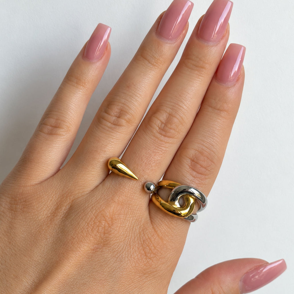 Thea Horn Ring