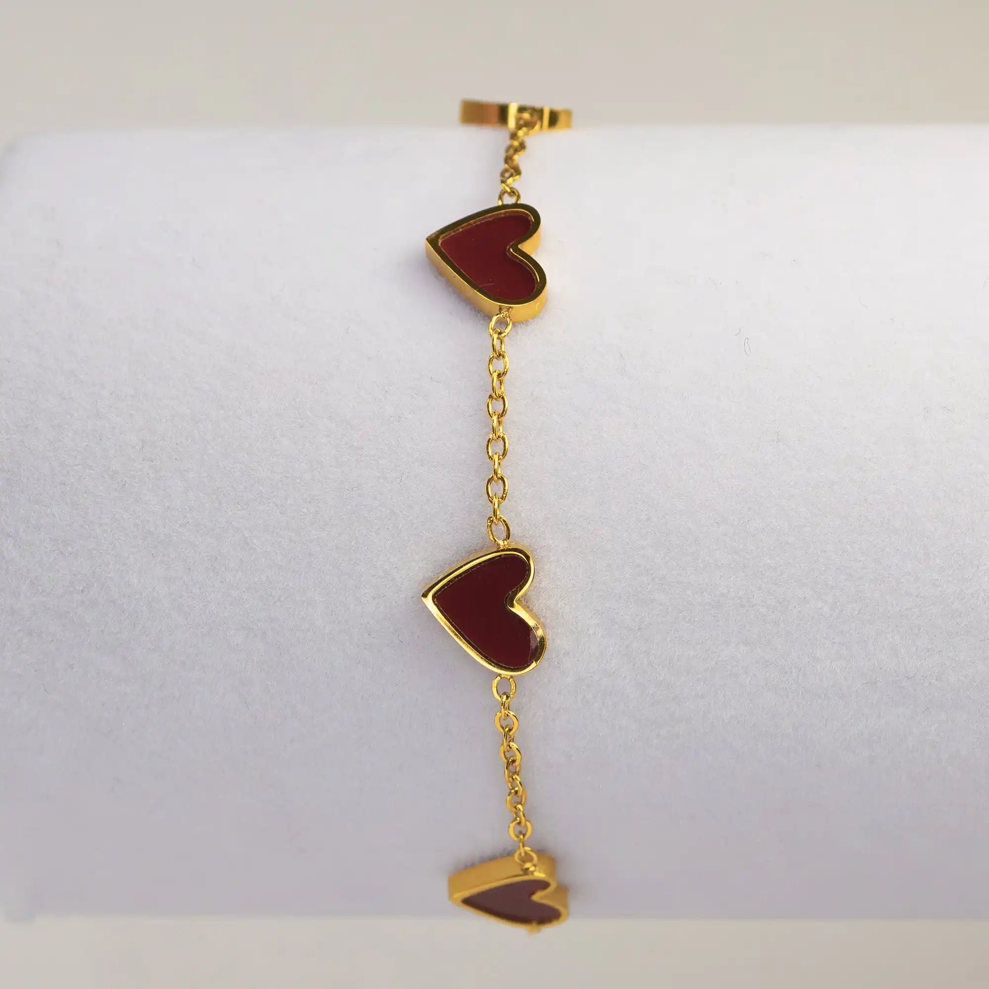 Amora Heart Chain Bracelet gold enamel hearts close-up — Tamola Jewellery