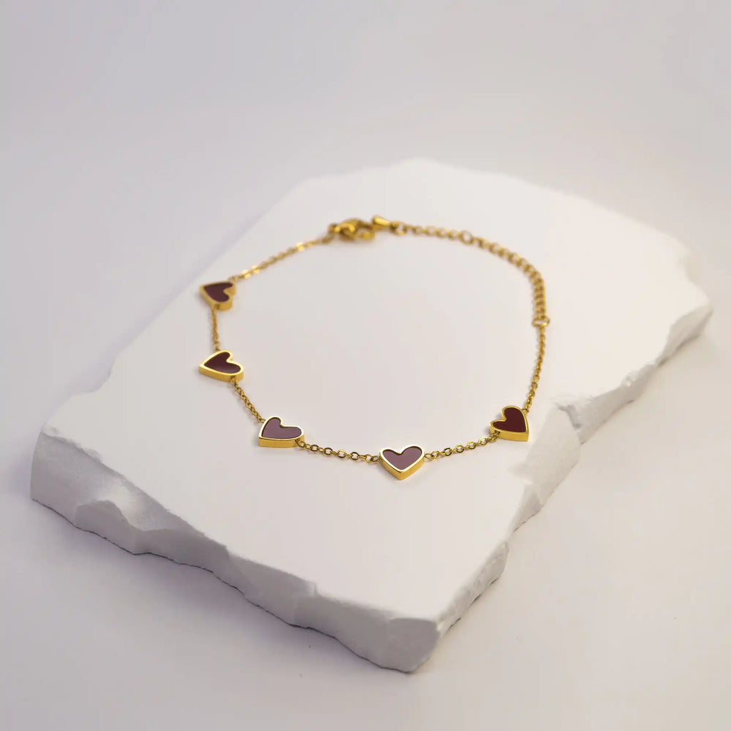 Amora Heart Chain Bracelet gold stainless steel with enamel hearts — Tamola Jewellery