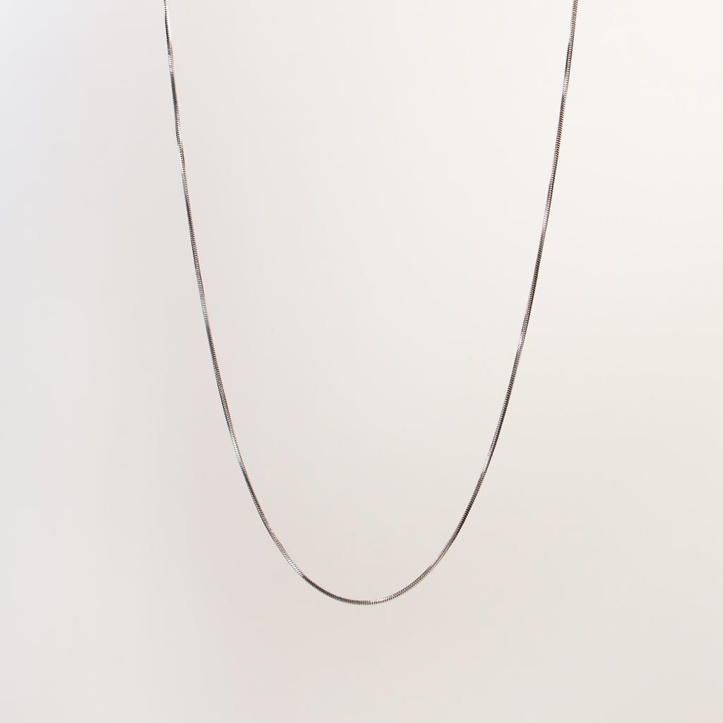 Lune Snake Chain Necklace