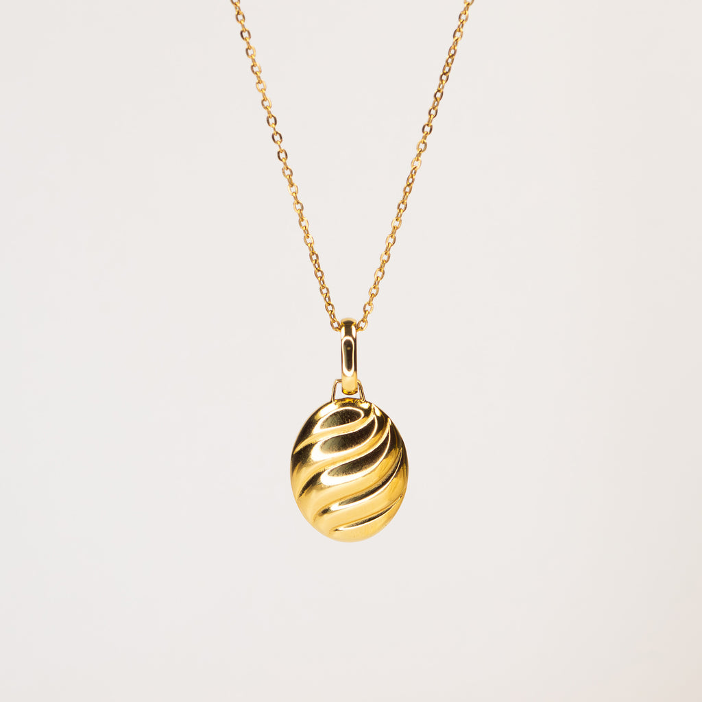 Odette Oval Pendant Necklace