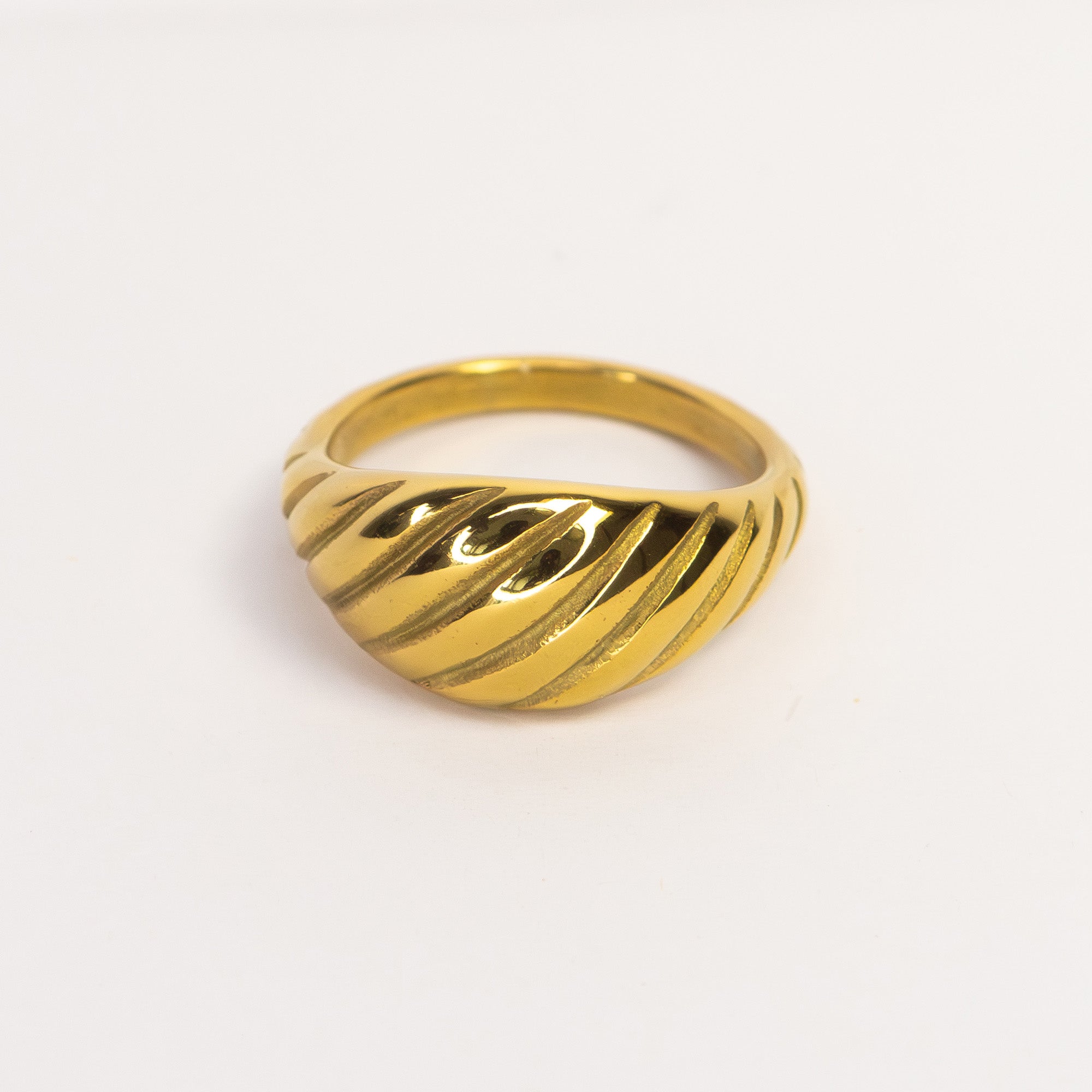 Camille Sculptural Dome Ring gold ridged detail close-up — Tamola Jewellery